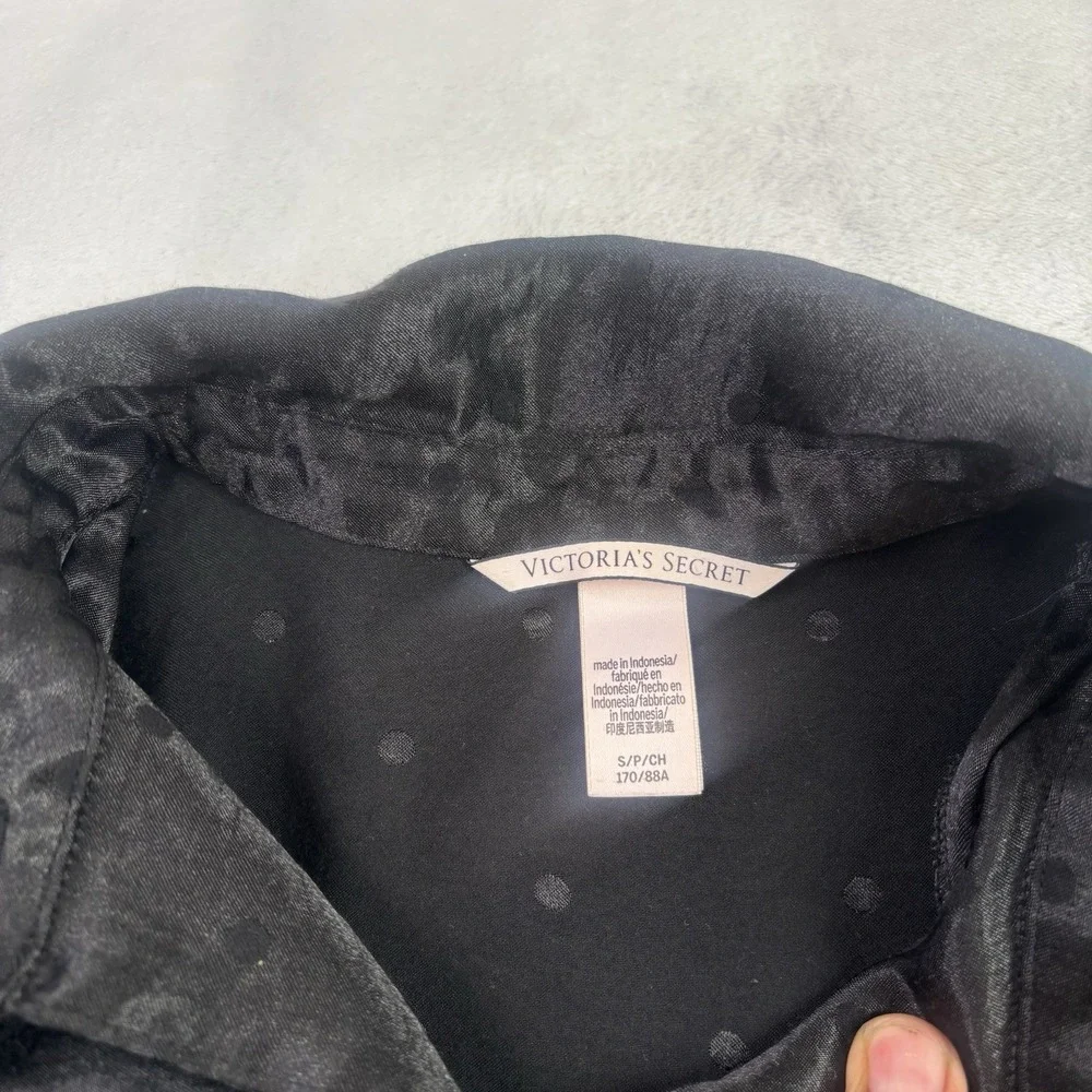 Victoria's Secret Black Long Sleeve Button Up Pajama Top Blouse Women's Small